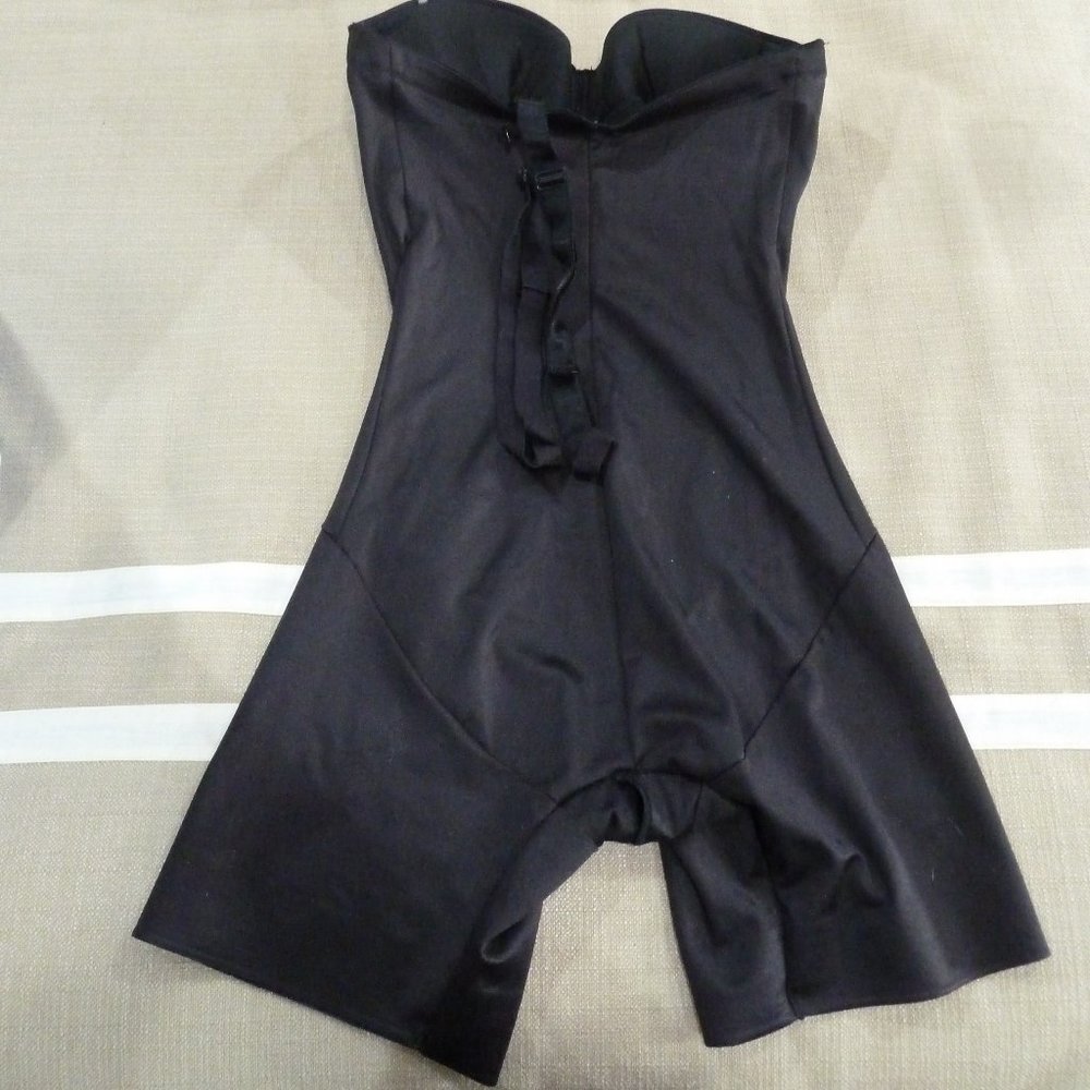 Miraclesuit Long Leg Strapless Bodybriefer 38D Nude Body Shaper Underwire #2791 - Picture 3 of 3